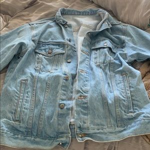 BRANDY MELVILLE oversized jean jacket